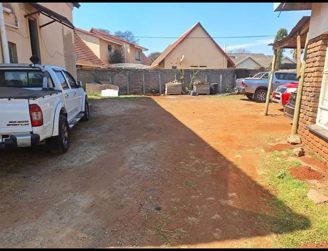0 BEDROOM HOUSE FOR SALE IN CLAYVILLE EAST